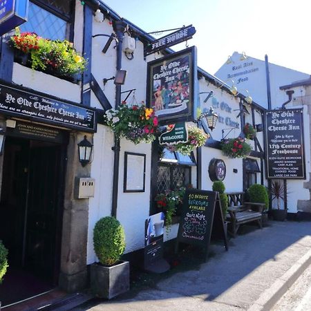 Ye Olde Cheshire Cheese Inn Castleton  Bagian luar foto